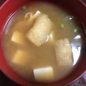 豆腐と油揚げの味噌汁